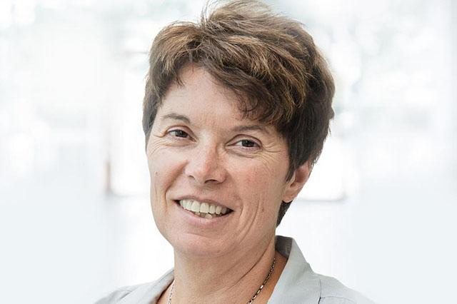 Nadine Bravais
